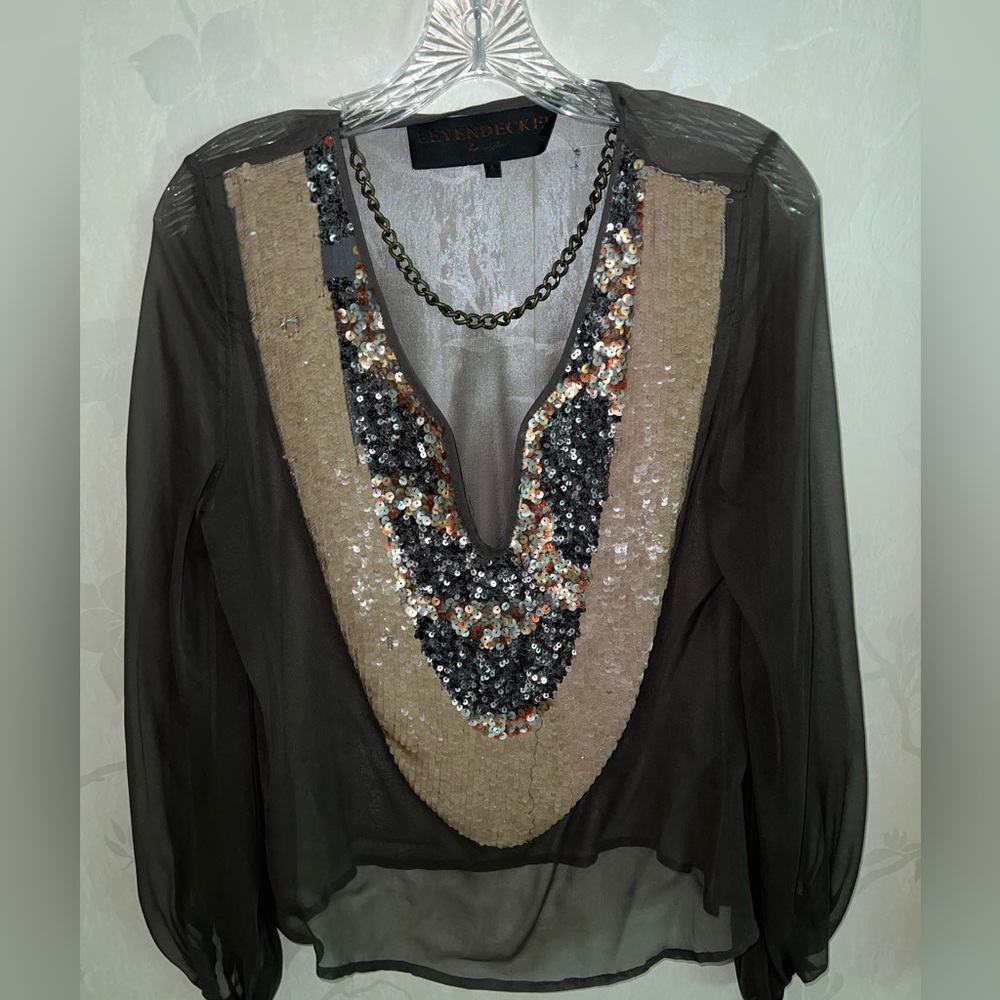 Blake lively gossip girl top